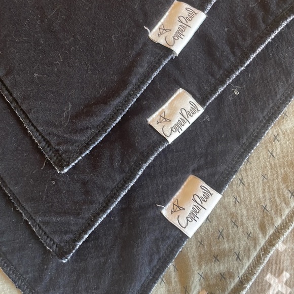 6 Copper Pearl drooling bibs - Picture 3 of 5